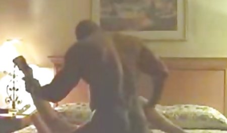 Zēns salda meitene hit šauru, ass un pēc tam mīkstos vākos, porno gatavo to