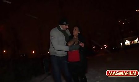 Puisis noved porno filmas apburošās blondīnes ekstāzē ar cieto loceklis