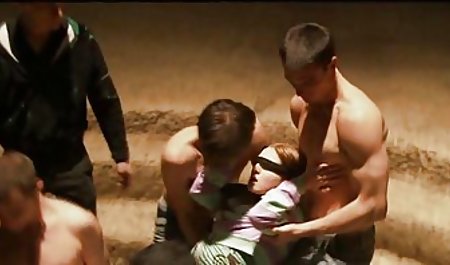 Policija dod sekss porniči abās caurumi