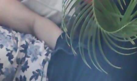 Salds vaidēt jaunām sievietēm, porno, veci un jauni, orgasms ir garš penis pirmajā personā