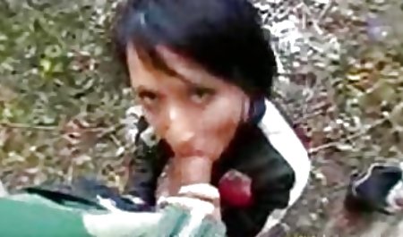 Apšļākt eļļa uz pornici hrvatice ass-brunetes un karstā jebao ciešā punktā