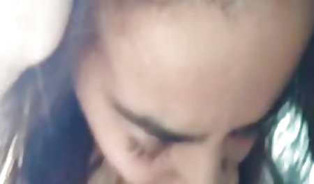 Krievu zēns, vientuļa gultā pornici ar mamma ar бледном masnoćom
