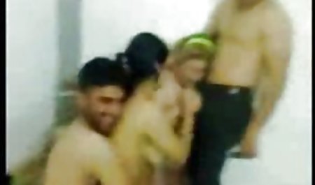 Negritos ir krievu meitene lika pornici un sekss līdz ekstāzes virsotni