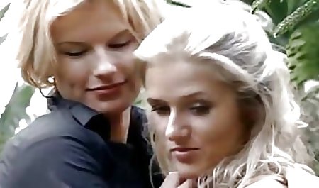 Skaista meitene xxlpornici maigi masturbē savu maigo pussy
