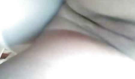 Tuvplānā kundzes reiz ir noticis, ka vecākais nauljene caurumi ar lielu dildo x porno