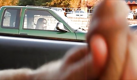 Skaista brunete sagatavoja neaizmirstamu pārsteigumu video pornici 69 par savu puisi