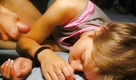 Slaida meitene seduced personīgo treneri, kas pornici bana kurca fiziskajā audzināšanā